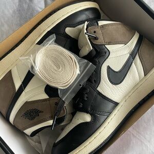 Jordan 1 Retro OG High Dark Mocha